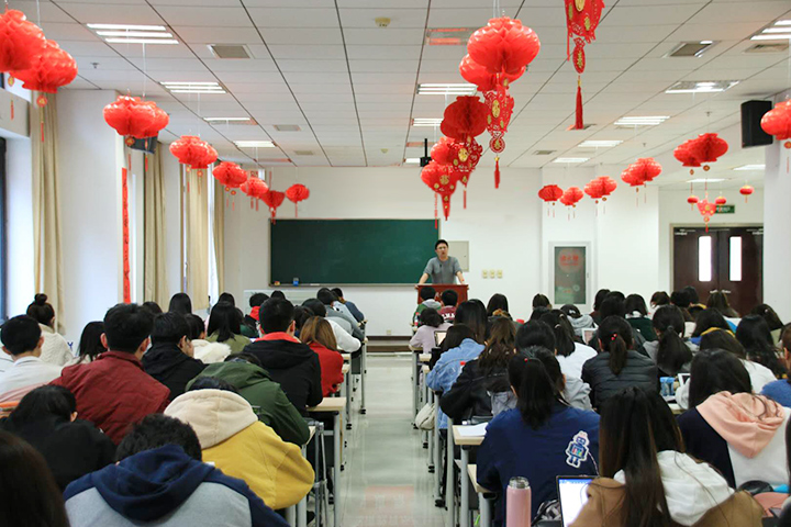 农发小說狂人
党校讲座第三场02.jpg